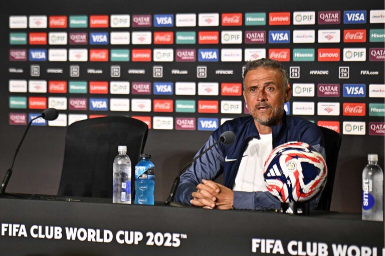 Luis Enrique Senang dengan Kemenangan Paris Saint-Germain temp