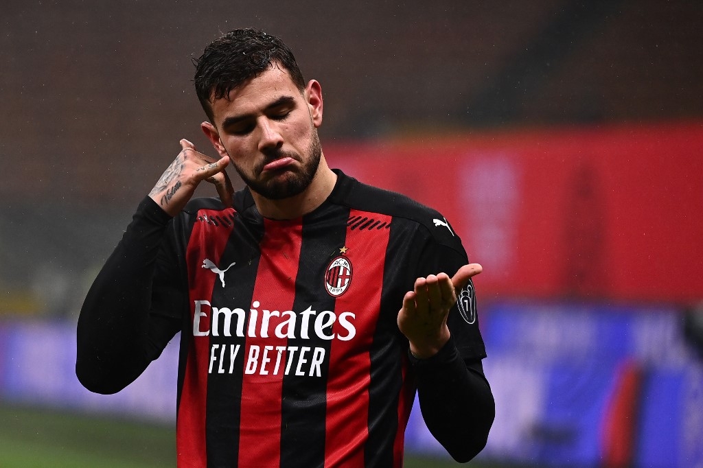 Theo Hernandez Kekuatan Bertahan