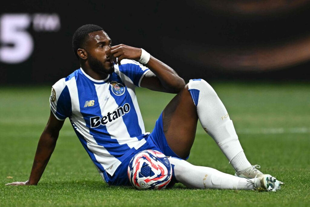 Paris FC Mempertimbangkan Bek Porto Otavio temp