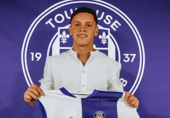 Toulouse FC Penyerang Argentina Santiago Hidalgo temp